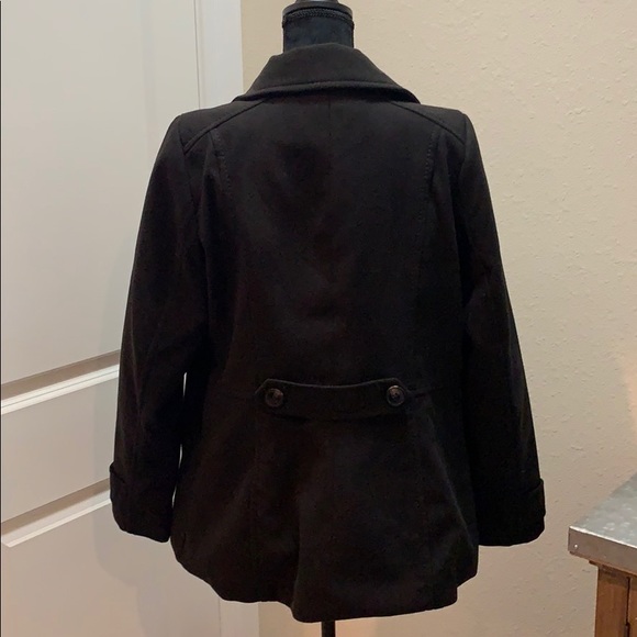 Coat - Picture 4 of 6